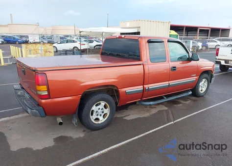 2001 Chevrolet Silverado 1500 Ls из США, поврежденный, VIN 2GCEC19T111138880